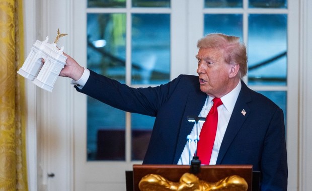 ​Mieli ocenić łuk Trumpa. Już nie pracują