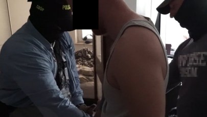 Mieli oszukać internautów na 2,5 mln zł. Wyłudzone pieniądze zainwestowali w kryptowaluty