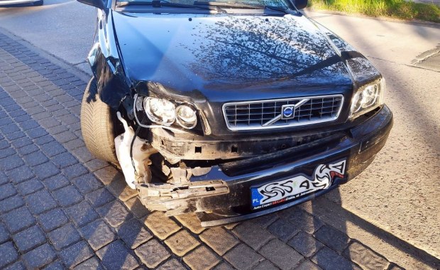 Mielno: Jechał rozbitym autem, był kompletnie pijany
