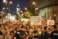 Miesięcznica smoleńska: Marsz Pamięci i kontrmanifestacja