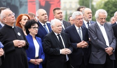 Miesięcznica smoleńska z udziałem polityków PiS