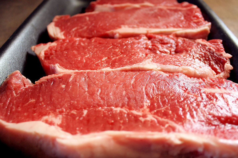Mięso jest produktem ciężkostrawnym /123RF/PICSEL