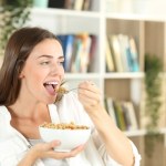 Mieszam ze skyrem i jem na śniadanie. Podkręca metabolizm i pomaga schudnąć