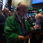 Mieszane nastroje na Wall Street, ale DJI na historycznym szczycie

