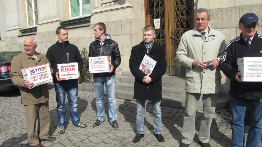 Mieszkańcy Bytomia chcą odwołania prezydenta i Rady Miasta &nbsp; /Anna Kropaczek /RMF FM