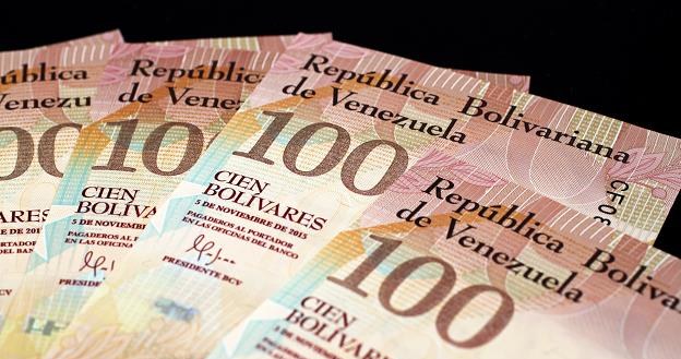 Mieszkańcy Caracas nie są w stanie się wyżywić - ceny rosną zdecydowanie szybciej niż płace /&copy;123RF/PICSEL