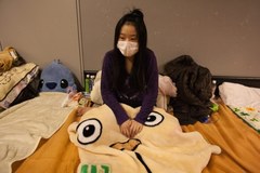 Mieszkańcy Fukushimy chronią się przed promieniowaniem