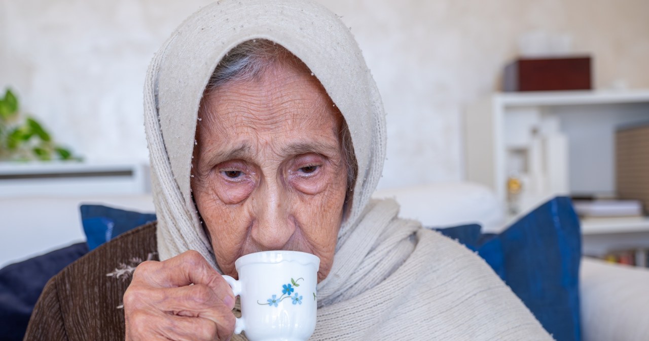 Mieszkańcy greckiej wyspy Ikaria chętnie sięgają po "napój długowieczności". Robią go z 3 naturalnych składników /Pixel