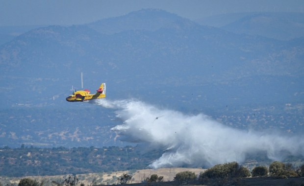 Mieszkańcy i turyści ewakuowani. Policja szuka sprawcy pożaru