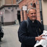 Mieszkańcy mają dość ks. Woźnickiego. Napisali petycję do władz gminy