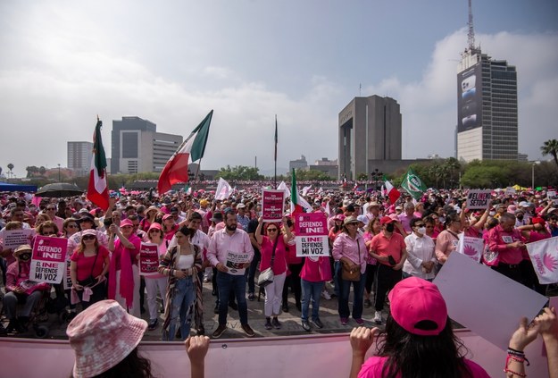 Mieszkańcy Meksyku obawiają się fałszowania wyborów /MIGUEL SIERRA /PAP/EPA