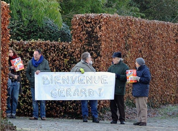 Mieszkańcy Nechin witają Gerarda Depardieu /AFP