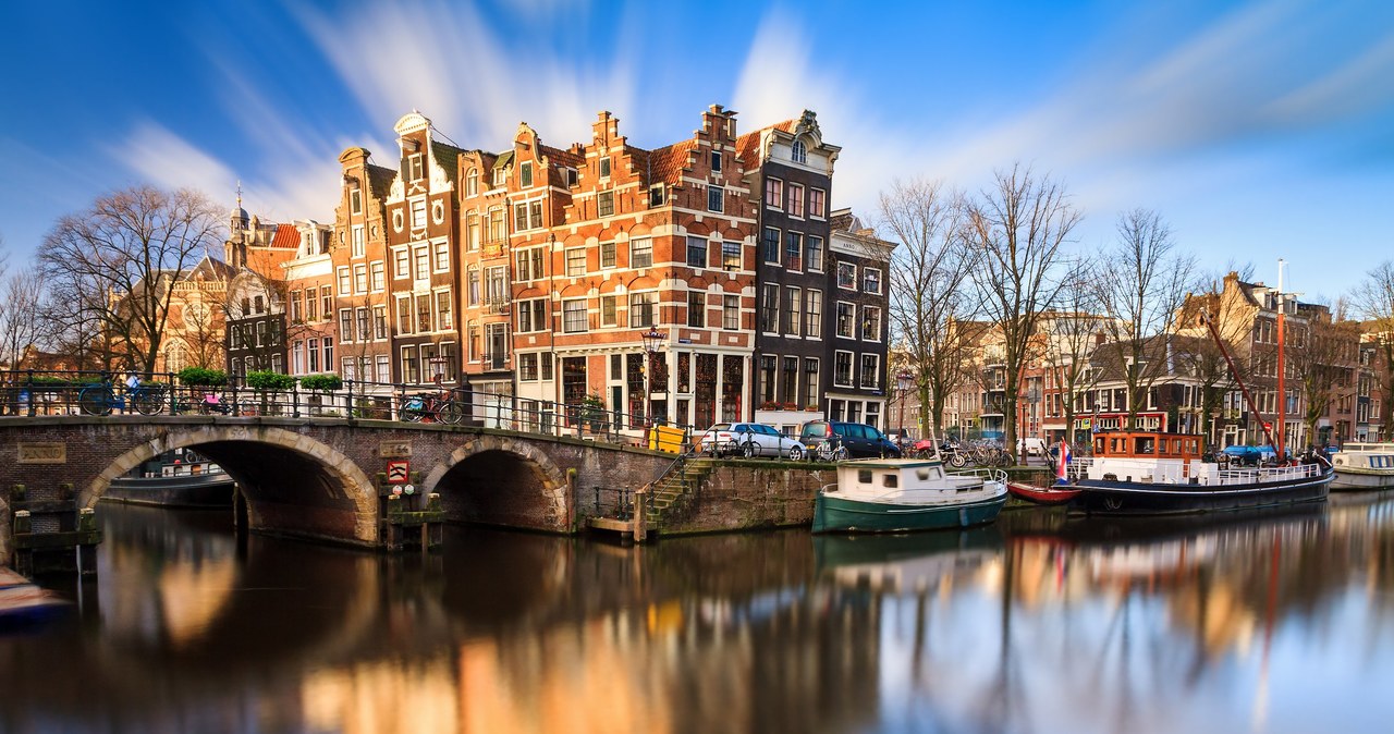 Mieszkańcy Niderlandów zaczynają oszczędzać prąd, gaz i wodę. Na zdj. Amsterdam /123RF/PICSEL