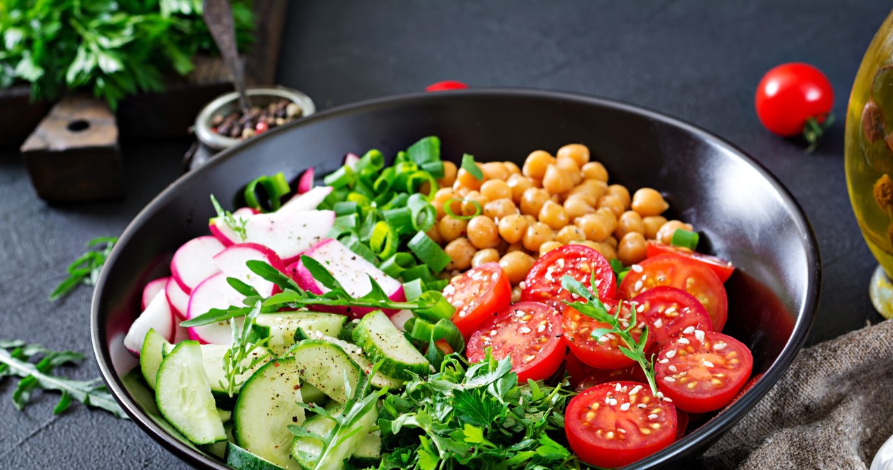 Mieszkańcy niebieskich stref zaczynają dzień od posiłków prostych, ale niezwykle odżywczych /timolina /123RF/PICSEL