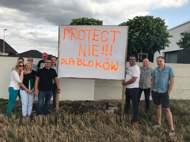 Mieszkańcy robią wszystko, by powstrzymać budowę osiedla /Mieszkańcy osiedla /