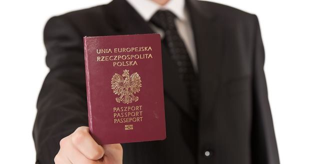 Mieszkańcy różnych krajów nieustannie porównują ze sobą swoje paszporty /Gazeta Finansowa