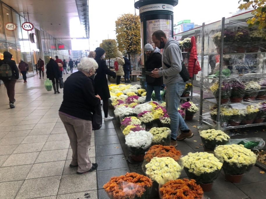Mieszkańcy stolicy ruszyli na pomoc /Michał Dobrołowcz /RMF FM