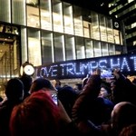 Mieszkańcy USA protestują przeciwko Trumpowi. W Seattle doszło do strzelaniny