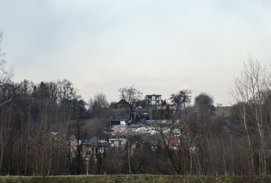 Mieszkańcy Wieliczki od wielu lat walczą z nielegalnym składowiskiem /Przemysław Błaszczyk /RMF MAXX