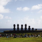 Mieszkańcy Wyspy Wielkanocnej głosują nad ponownym wpuszczaniem turystów