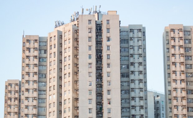 Mieszkania w najdroższym mieście świata tańsze nawet o 34 proc. Jest jeden haczyk