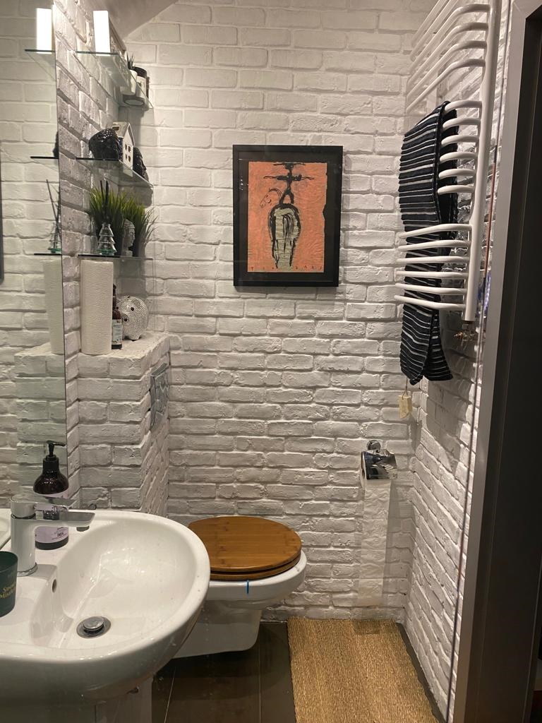 Mieszkanie Joanny Dyrkacz z "Sanatorium miłości 5" - dodatkowa toaleta w mieszkaniu Joanny
