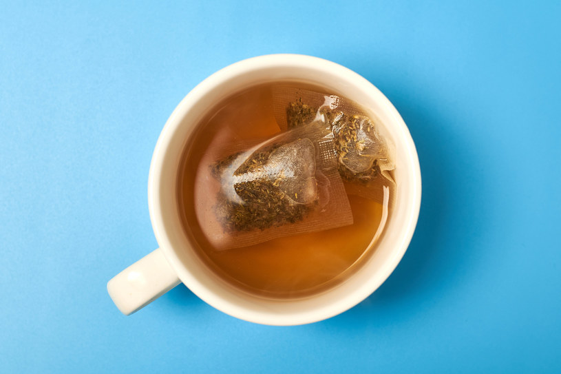 Miętowa herbata ukoi podrażniony żołądek /123RF/PICSEL