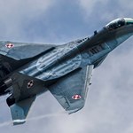 MiG-29 przekroczył barierę dźwięku. Uszkodzone dachy pod Malborkiem