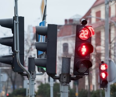 Migające światła i sekundniki. To będzie rewolucja na skrzyżowaniach 