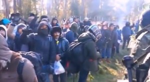 Migranci forsują granicę. Straż Graniczna publikuje wideo  