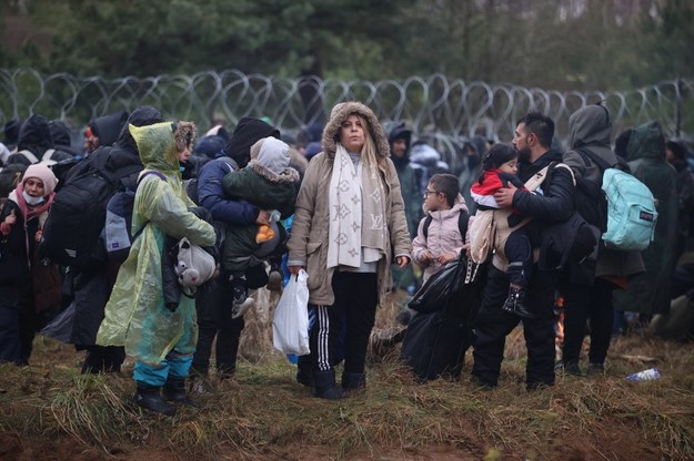 Migranci po białoruskiej stronie /LEONID SCHEGLOV / HANDOUT /PAP/EPA
