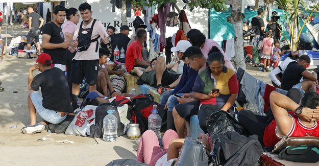 Migranci w Kolumbii, czekający na dalszą podróż do Stanów Zjednoczonych /Mauricio Duenas Castaneda /PAP/EPA
