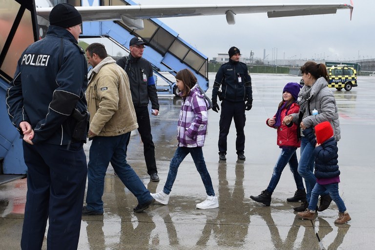 Migranci w Niemczech, zdj. ilustracyjne /CHRISTOF STACHE / AFP /AFP
