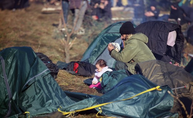 Migranci w sklepach i parkach. Reportaż z Mińska 