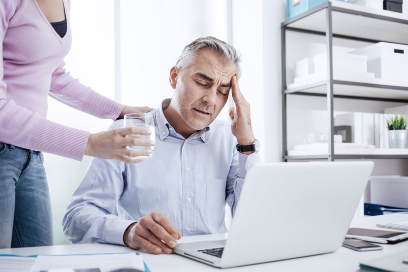 Migrena z aurą – objawy, przyczyny i metody leczenia /materiał zewnętrzny