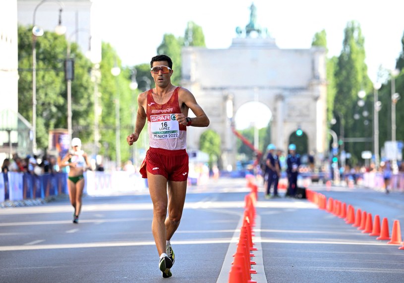 Miguel Angel Lopez został mistrzem Europy w chodzie sportowym na 35 kilometrów /AFP/TOBIAS SCHWARZ/ /AFP