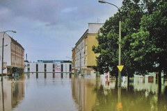 Mija 20 lat od powodzi tysiąclecia. Wyjątkowe zdjęcia z ówczesnego Raciborza 