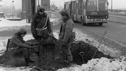 Mija 35 lat od wprowadzenia stanu wojennego. 7 rzeczy, które warto wiedzieć o 13 grudnia