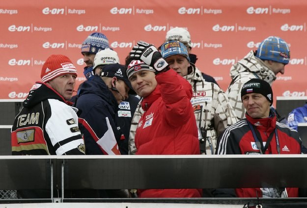 Mika Kojonkoski (w środku) /AFP