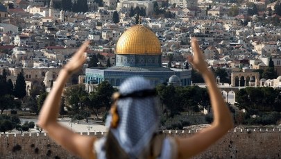 Mike Pence przekłada wizytę na Bliskim Wschodzie. Powód? Głosowanie