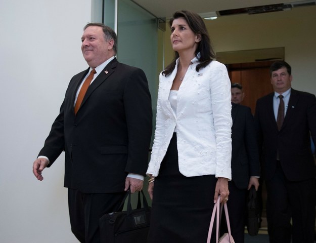 Mike Pompeo i Nikki Haley, 2018 r. /DON EMMERT/AFP/East News /East News