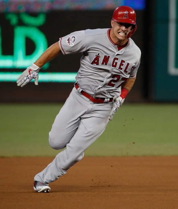 Mike Trout w barwach Los Angeles Angels /SHAWN THEW    /PAP/EPA