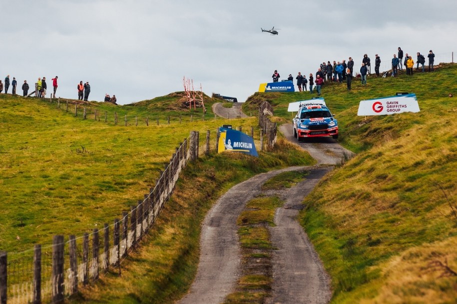 Mikołaj Marczyk i Szymon Gospodarczyk na trasie Rali Ceredigion, czyli Rajdu Walii /Materiały prasowe