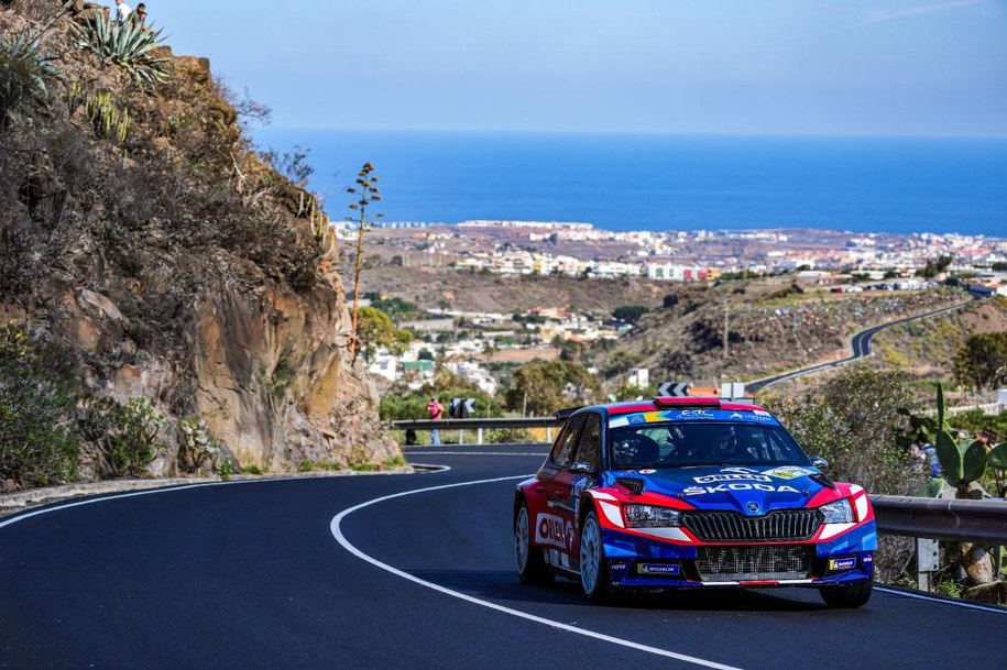 Mikołaj Marczyk i Szymon Gospodarczyk podczas Rajdu Wysp Kanaryjskich /Materiały prasowe