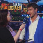 Mikołaj Roznerski na planie "Tak to leciało!"