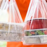 Mikroplastik z pojemnika trafia do jedzenia? Naukowcy to sprawdzili