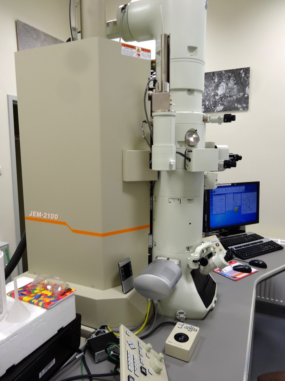 Mikroskop elektronowy /Grzegorz Jasiński /RMF FM