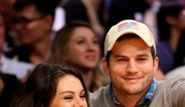 Mila Kunis i Ashton Kutcher razem na meczu