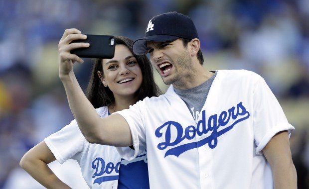 Mila Kunis i Ashton Kutcher zebrali już 20 mln dolarów na pomoc dla Ukrainy