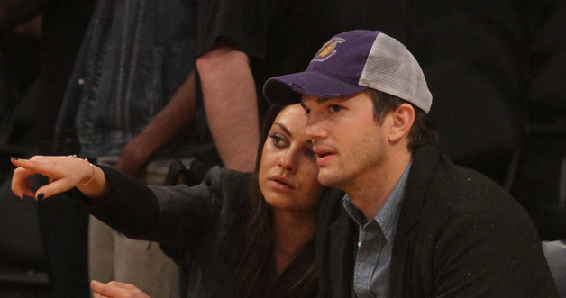 Mila Kunis i Ashton Kutcher /London Entertainment / Splash /Splashnews